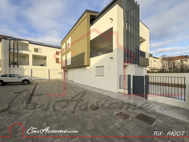 Rif. AI007
CHIAVI IN MANO - POSSIBILITA' DI AGEVOLAZIONI SISMABONUS
In elegante contesto residenz...