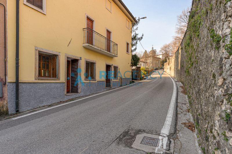 TRISSINO - Contrà Nobile

Cerchi una casa diversa dalle altre?
Qui puoi vivere in centro paese, g...