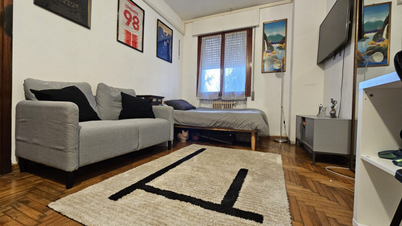 Proponiamo in vendita un accogliente appartamento bilocale di circa 35 mq situato nel cuore della...