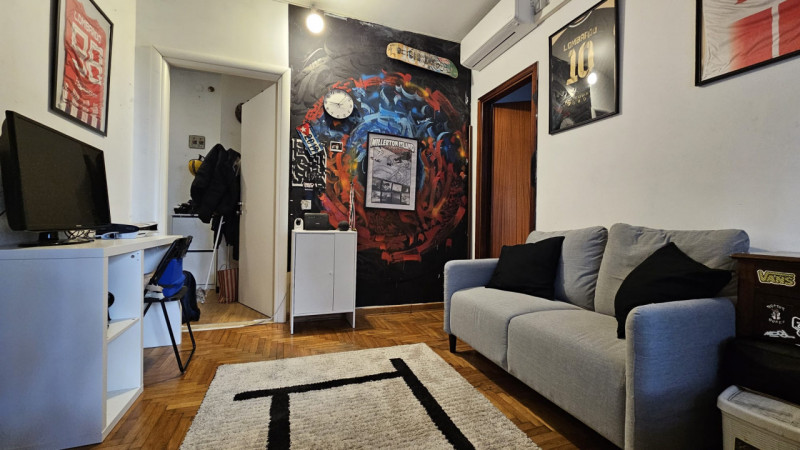 Proponiamo in vendita un accogliente appartamento bilocale di circa 35 mq situato nel cuore della...