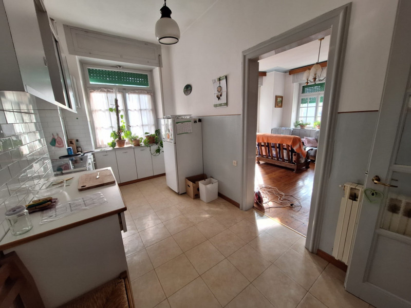 In Città Sociale, comodo a scuole, ospedale, supermercati e al centro storico,  proponiamo appart...