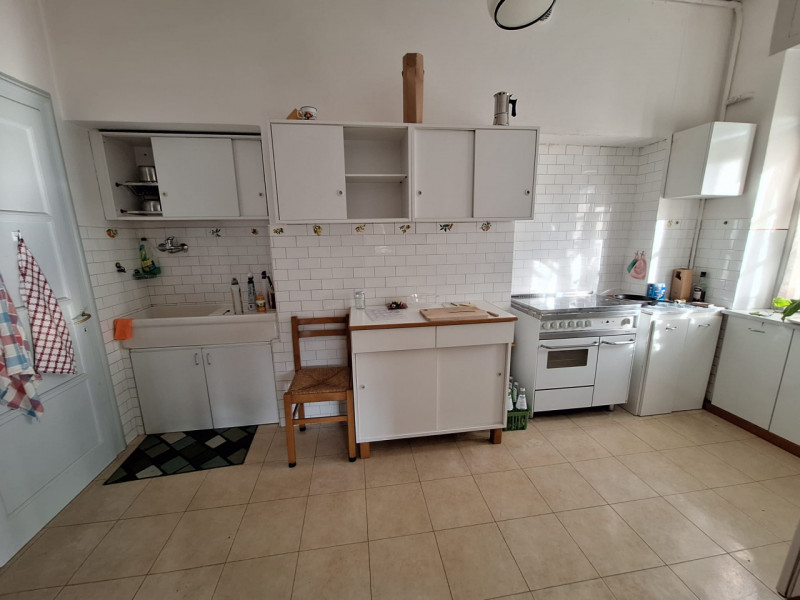 In Città Sociale, comodo a scuole, ospedale, supermercati e al centro storico,  proponiamo appart...