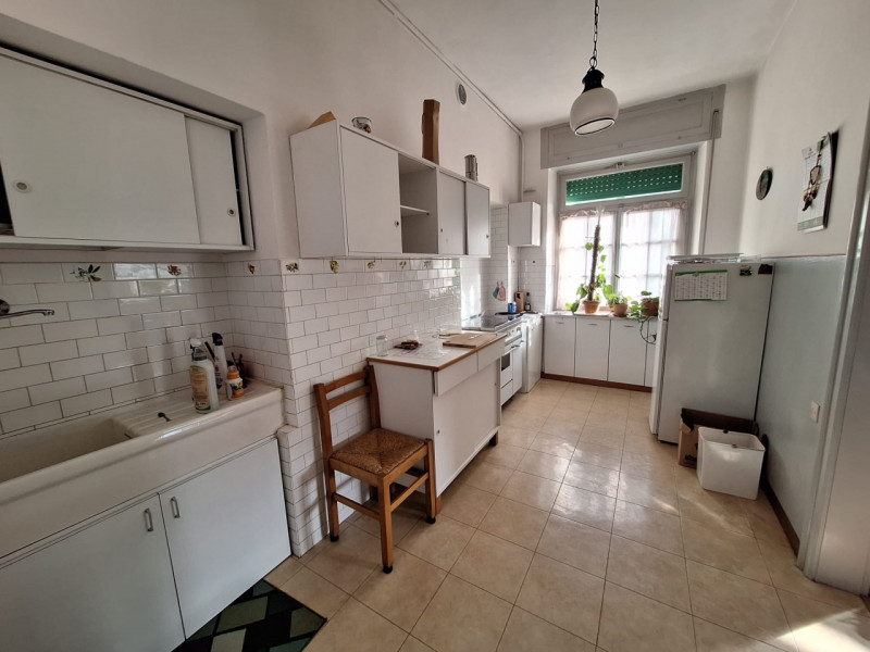 In Città Sociale, comodo a scuole, ospedale, supermercati e al centro storico,  proponiamo appart...