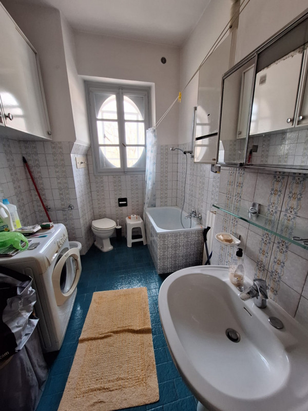 In Città Sociale, comodo a scuole, ospedale, supermercati e al centro storico,  proponiamo appart...