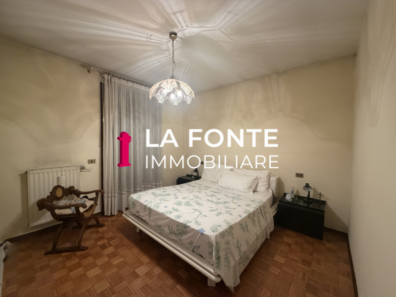 PERAGA DI VIGONZA - PORZIONE DI BIFAMILIARE sviluppata su tre livelli per un totale di circa 200 ...