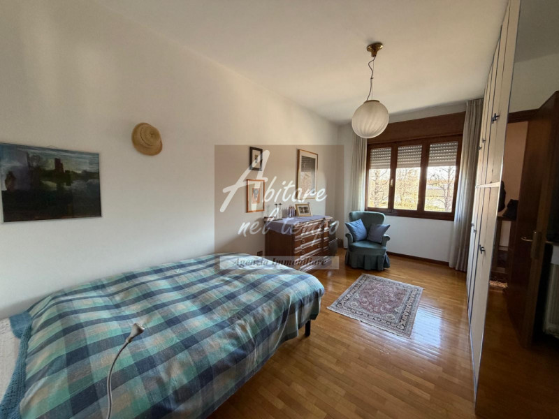 CITTADELLA (PD)

Proponiamo in esclusiva una splendida bifamiliare ideale per la famiglia, dispos...