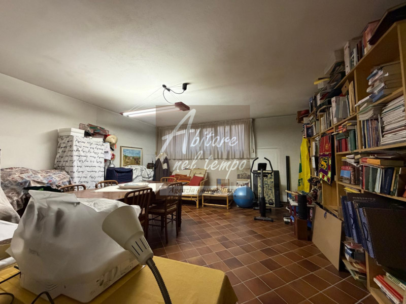 CITTADELLA (PD)

Proponiamo in esclusiva una splendida bifamiliare ideale per la famiglia, dispos...