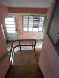 Rif. A.A.70-22

Vendita all'asta - abitazione su 3 piani con negozio in data 17 maggio 2026

Desc...