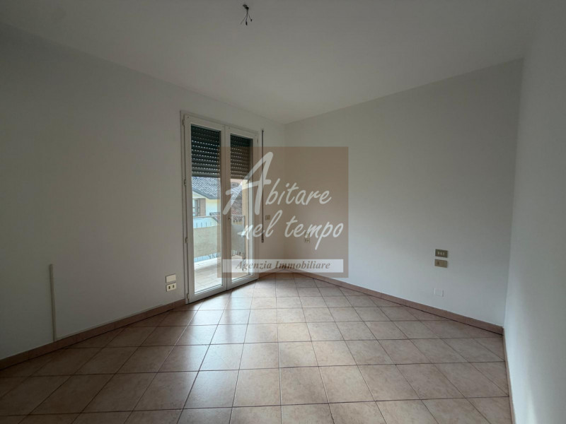 CITTADELLA (PD) - VIA COMPOSTELLA

Proponiamo in esclusiva un appartamento bicamere al primo pian...