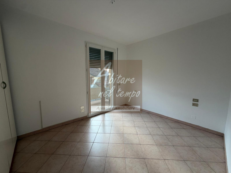 CITTADELLA (PD) - VIA COMPOSTELLA

Proponiamo in esclusiva un appartamento bicamere al primo pian...