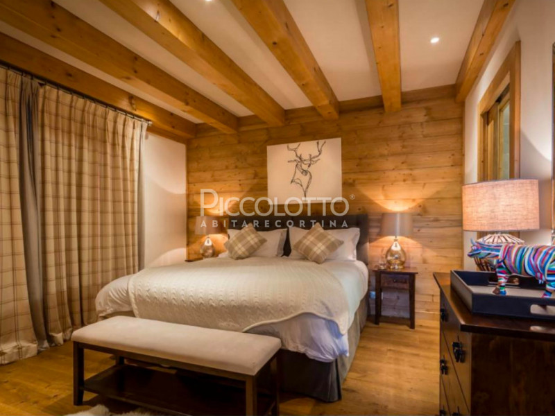 Rif. A5450 - Cortina d’Ampezzo, Regina delle Dolomiti, destinazione d’eccellenza per chi ama stil...