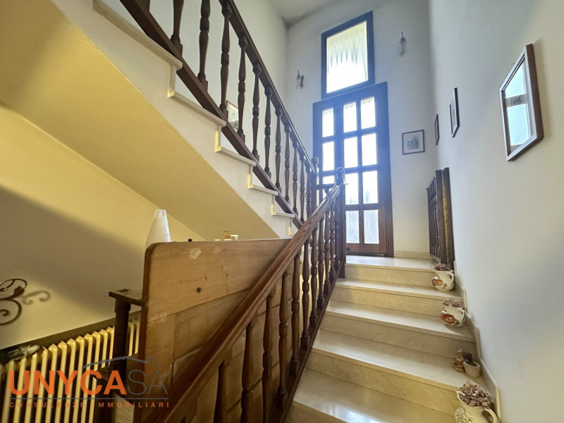 Il perfetto equilibrio tra comfort e stile? Ideale per famiglie o chi cerca uno spazio tranquillo...