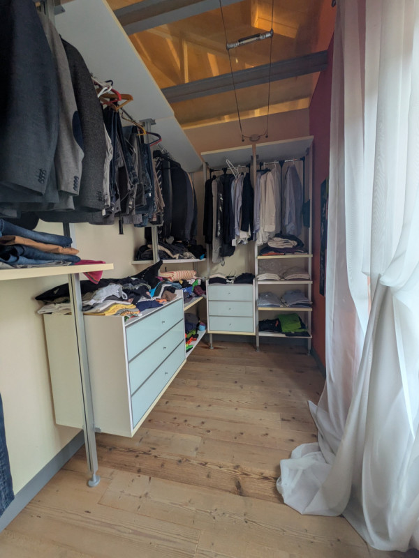 Curato ed indipendente loft sito all'interno di una ristrutturazione industriale

Trattativa rise...