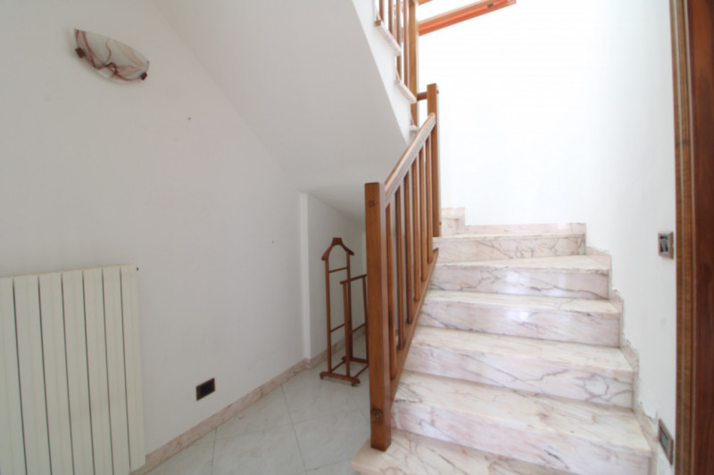 MONSELICE: nel centro storico di Monselice, proponiamo in vendita una graziosa casa semindipenden...