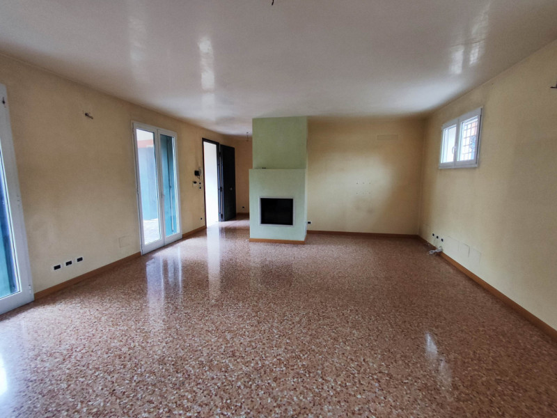 RESIDENZA DI PRESTIGIO – CASA SINGOLA CON GIARDINO PRIVATO

ZONA SAN CARLO / ARCELLA

In una dell...