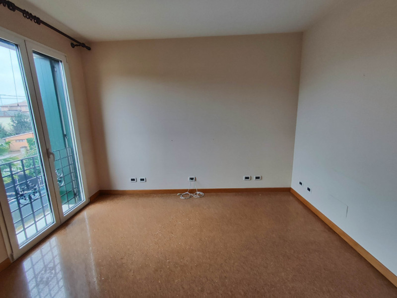 RESIDENZA DI PRESTIGIO – CASA SINGOLA CON GIARDINO PRIVATO

ZONA SAN CARLO / ARCELLA

In una dell...