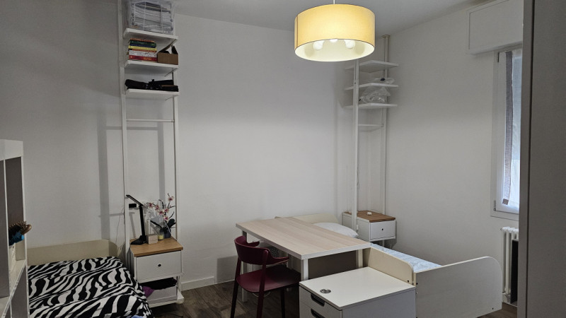 In via Pietro Selvatico, nel cuore dell' Arcella, nella zona Sant'Antonino, proponiamo in vendita...