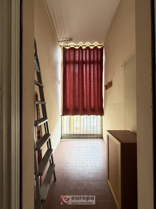 VIA MONTE SABOTINO: zona centro Sport Palladio Tricamere al terzo piano servito da ascensore, ing...