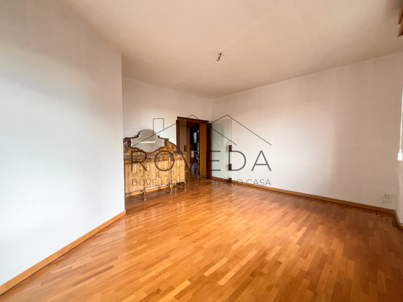 TREVISO - CENTRO STORICO

RIFERIMENTO: TV35

L'agenzia Roveda Immobiliare ha il piacere di presen...