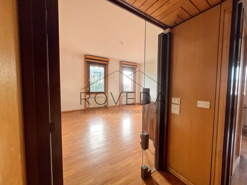 TREVISO - CENTRO STORICO

RIFERIMENTO: TV35

L'agenzia Roveda Immobiliare ha il piacere di presen...