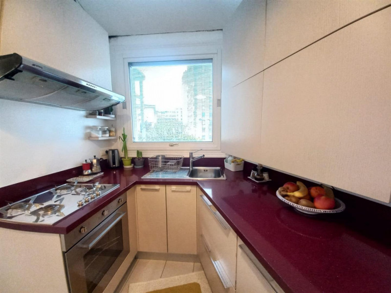 VICENZA, INTERNO CORSO SAN FELICE: AMPIO BICAMERE (MQ 125) CON TERRAZZA ABITABILE E DUE POSTI AUT...