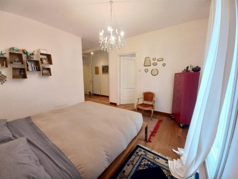 VICENZA, INTERNO CORSO SAN FELICE: AMPIO BICAMERE (MQ 125) CON TERRAZZA ABITABILE E DUE POSTI AUT...