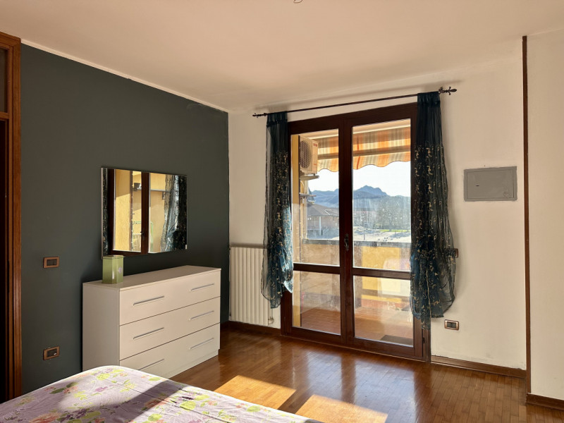 Nel cuore della tranquilla località di Bresseo, nel comune di Teolo, proponiamo in vendita un acc...