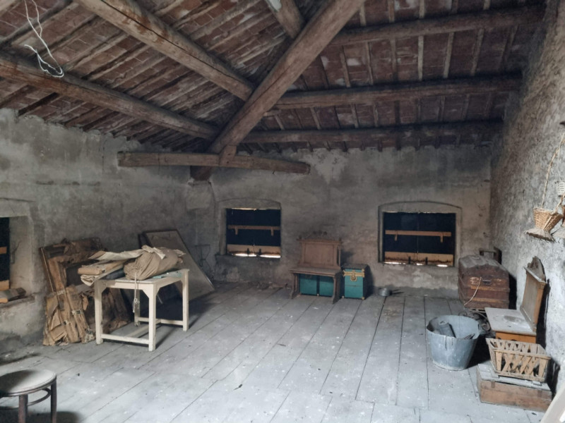 Noventa Vicentina (VI) Via Umberto Masotto, a 2 passi a piedi dal centro del paese proponiamo in ...