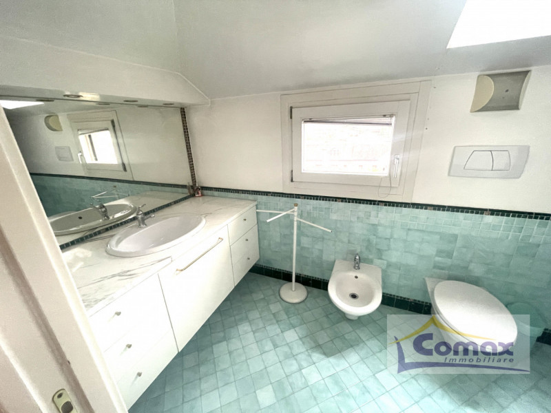 Abano Terme zona centralissima, Attico di 350 Mq. con bellissima terrazza panoramica di c.a. 150 ...