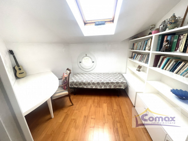 Abano Terme zona centralissima, Attico di 350 Mq. con bellissima terrazza panoramica di c.a. 150 ...