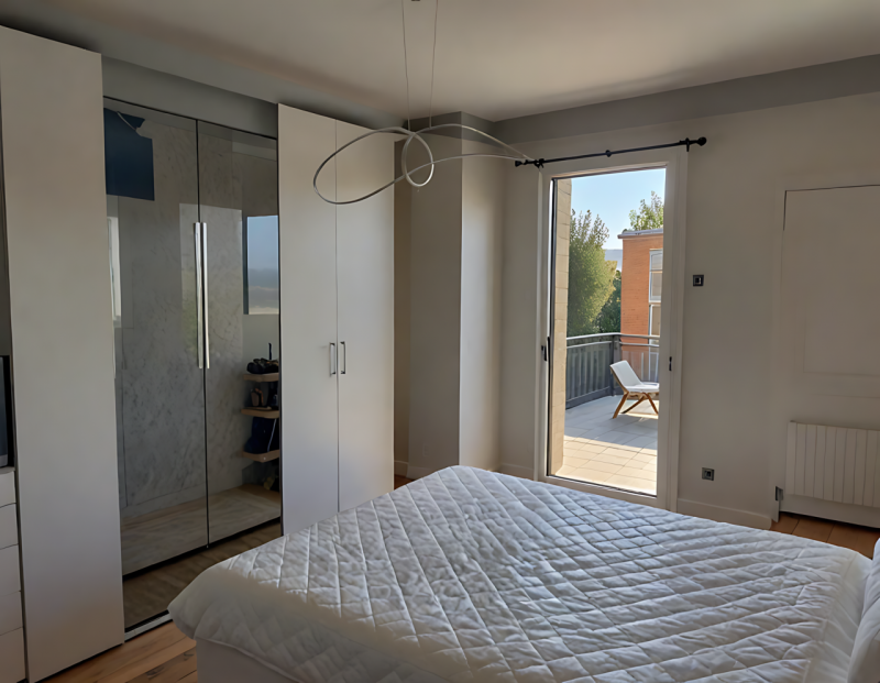 (Per INFO Fabrizio 333 7743912) In zona Ghirada, a poco meno di 2 km dal centro storico, in un co...