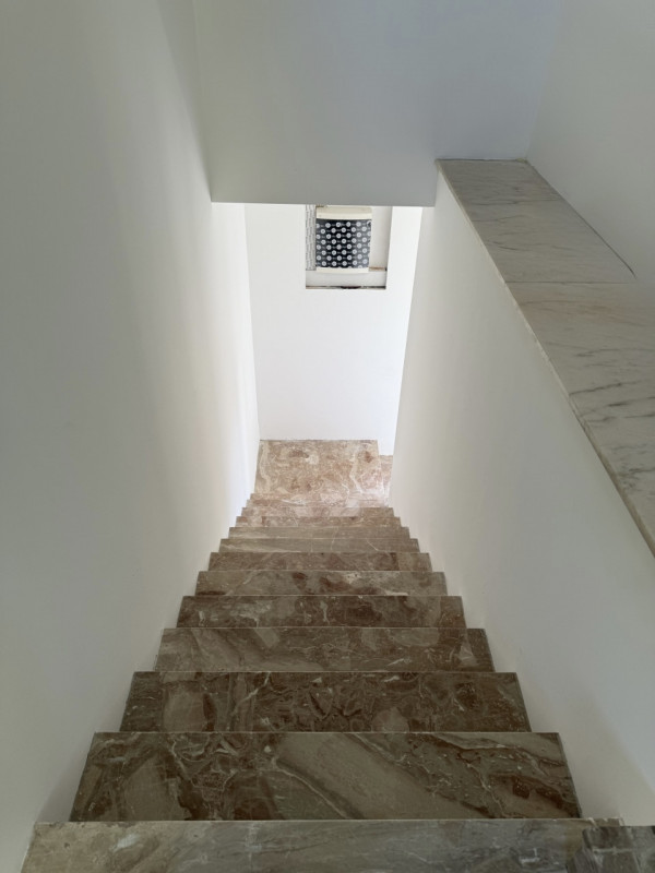 (Per INFO Fabrizio 333 7743912) In zona Ghirada, a poco meno di 2 km dal centro storico, in un co...