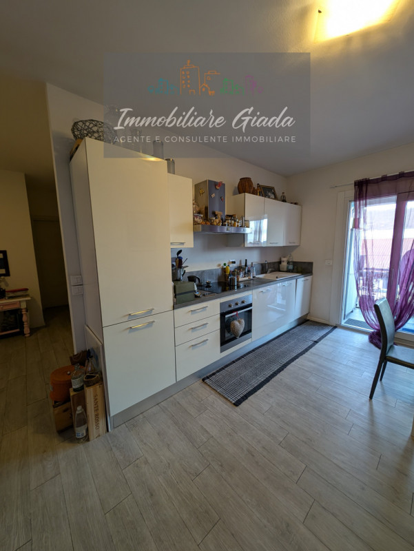 In zona centrale e servita di Vittorio Veneto, proponiamo in vendita appartamento al quarto piano...