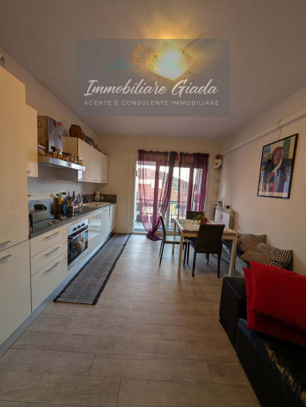 In zona centrale e servita di Vittorio Veneto, proponiamo in vendita appartamento al quarto piano...