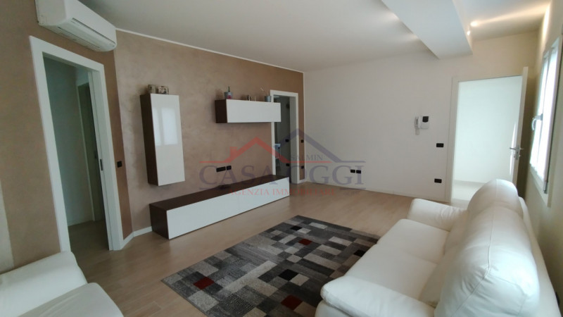 Montemerlo di Cervarese S. Croce - Rif.460A

Proponiamo in vendita in centro paese, appartamento ...