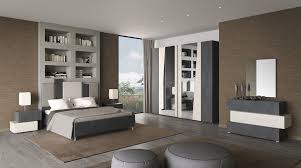 Scopri il tuo nuovo rifugio nel cuore di Padova! Situato nella tranquilla e ricercata zona delle ...