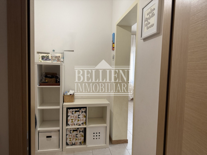 ZONA PISCINE - In posizione comoda al centro storico, proponiamo bifamiliare sovrapposta ristrutt...