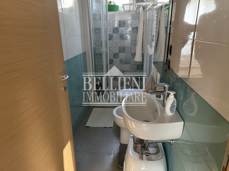 ZONA PISCINE - In posizione comoda al centro storico, proponiamo bifamiliare sovrapposta ristrutt...