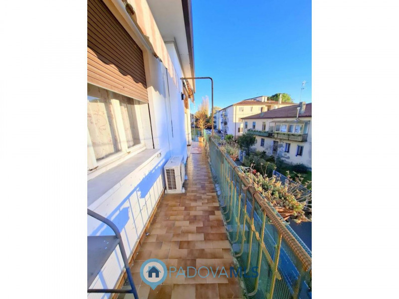 Immobile in esclusiva al Gruppo Padova MLS
PORZIONE DI BIFAMILIARE – MADONNA PELLEGRINA – ULTIMO ...