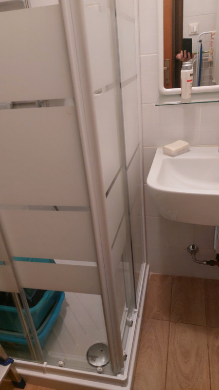 In zona interna al quartiere proponiamo luminoso appartamento al primo piano composto da soggiorn...