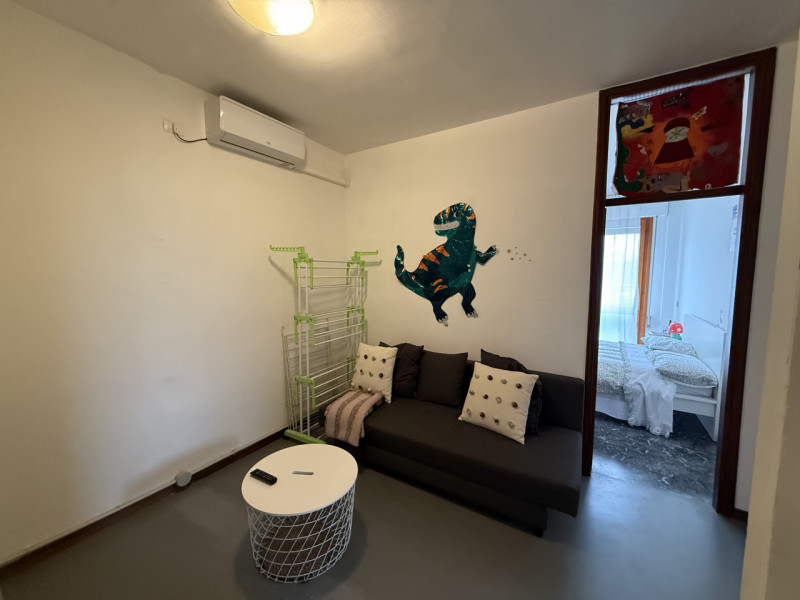 IMMOBILE A REDDITO Ponte 4 Martiri: In zona molto comoda alla via principale e all'argine, appart...