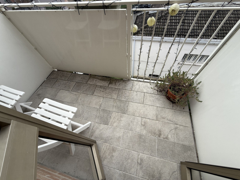 IMMOBILE A REDDITO Ponte 4 Martiri: In zona molto comoda alla via principale e all'argine, appart...