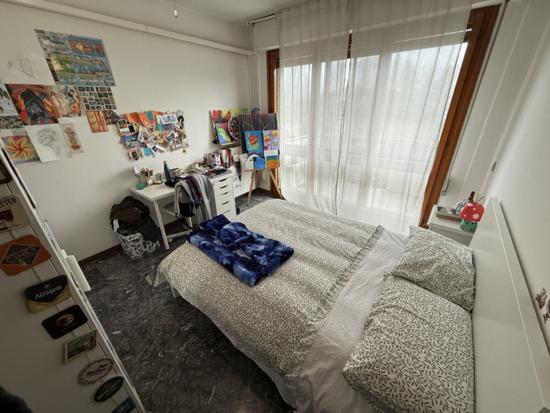 IMMOBILE A REDDITO Ponte 4 Martiri: In zona molto comoda alla via principale e all'argine, appart...