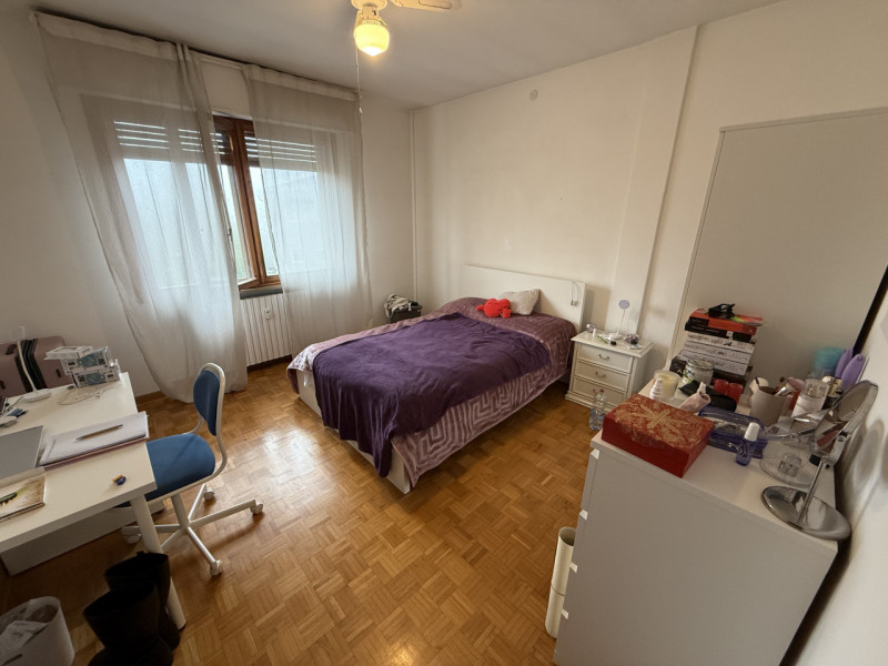 IMMOBILE A REDDITO Ponte 4 Martiri: In zona molto comoda alla via principale e all'argine, appart...