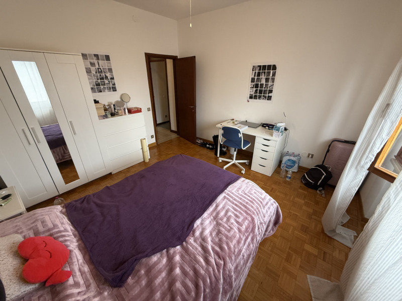 IMMOBILE A REDDITO Ponte 4 Martiri: In zona molto comoda alla via principale e all'argine, appart...