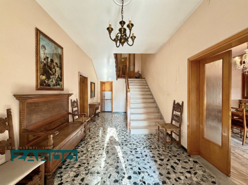 Rif. C-236 NE (per info 350 5383983 | Giacomo)

Nel cuore di Piombino Dese, proponiamo in vendita...