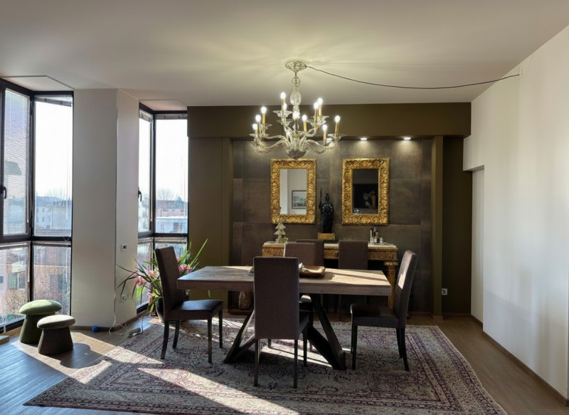 VICENZA: ELEGANTE APPARTAMENTO DI DESIGN DISPOSTO SU TRE LIVELLI, CON TERRAZZE PANORAMICHE, ZONA ...