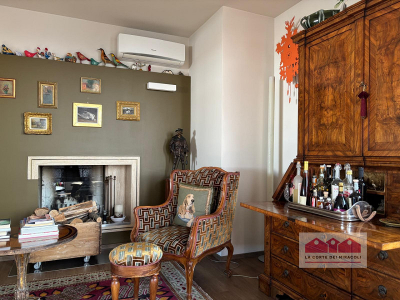 VICENZA: ELEGANTE APPARTAMENTO DI DESIGN DISPOSTO SU TRE LIVELLI, CON TERRAZZE PANORAMICHE, ZONA ...