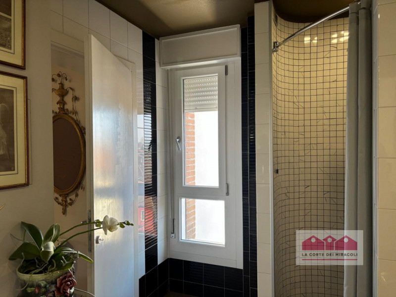 VICENZA: ELEGANTE APPARTAMENTO DI DESIGN DISPOSTO SU TRE LIVELLI, CON TERRAZZE PANORAMICHE, ZONA ...