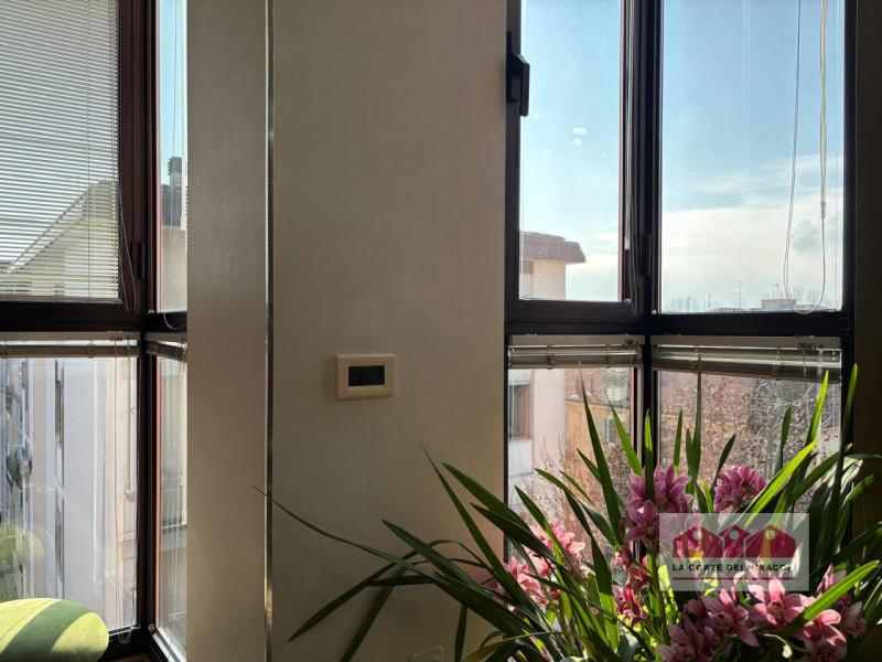 VICENZA: ELEGANTE APPARTAMENTO DI DESIGN DISPOSTO SU TRE LIVELLI, CON TERRAZZE PANORAMICHE, ZONA ...